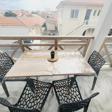 Les Ailes Apartment *